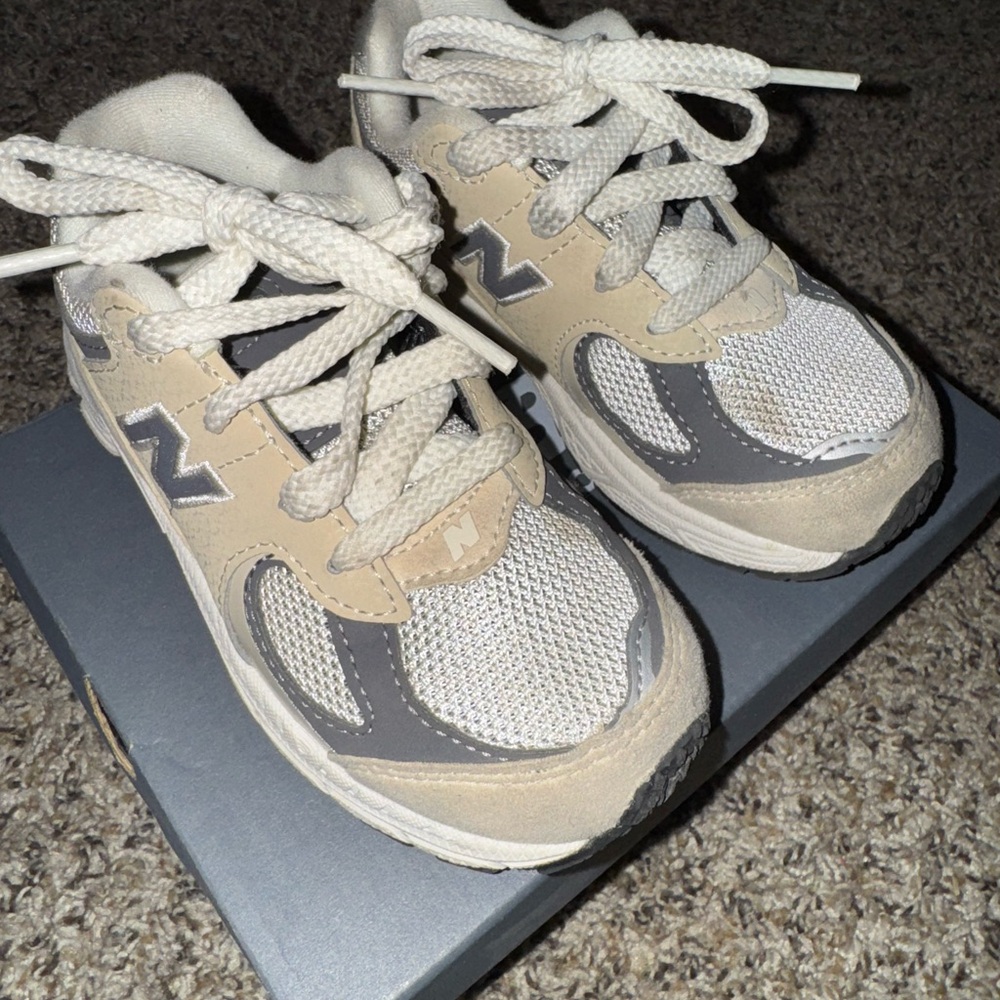New Balance size 9C